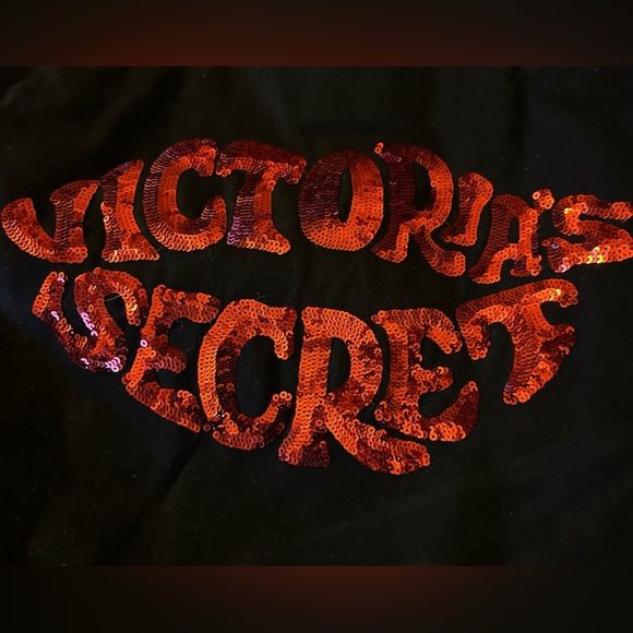 Victoria’s Secret Black Canvas with Red Sequin Lips detailing Weekender Tote - Picture 2 of 10